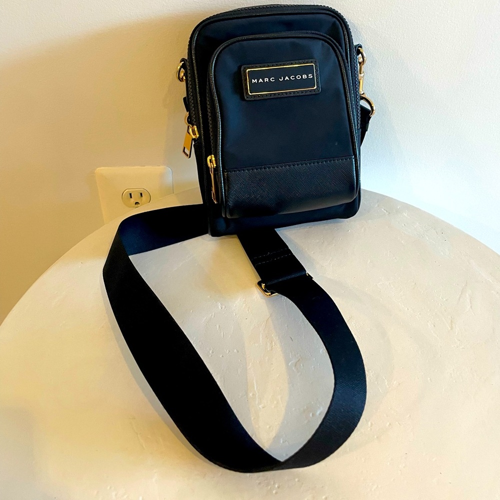 MARC JACOBS CROSSBODY BAG